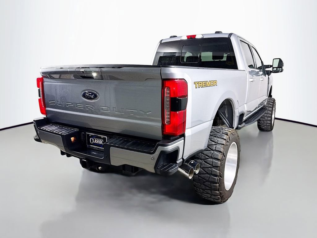 Used 2023 Ford F250 Lariat w/ Lariat Ultimate Package AWD/4WD image 7