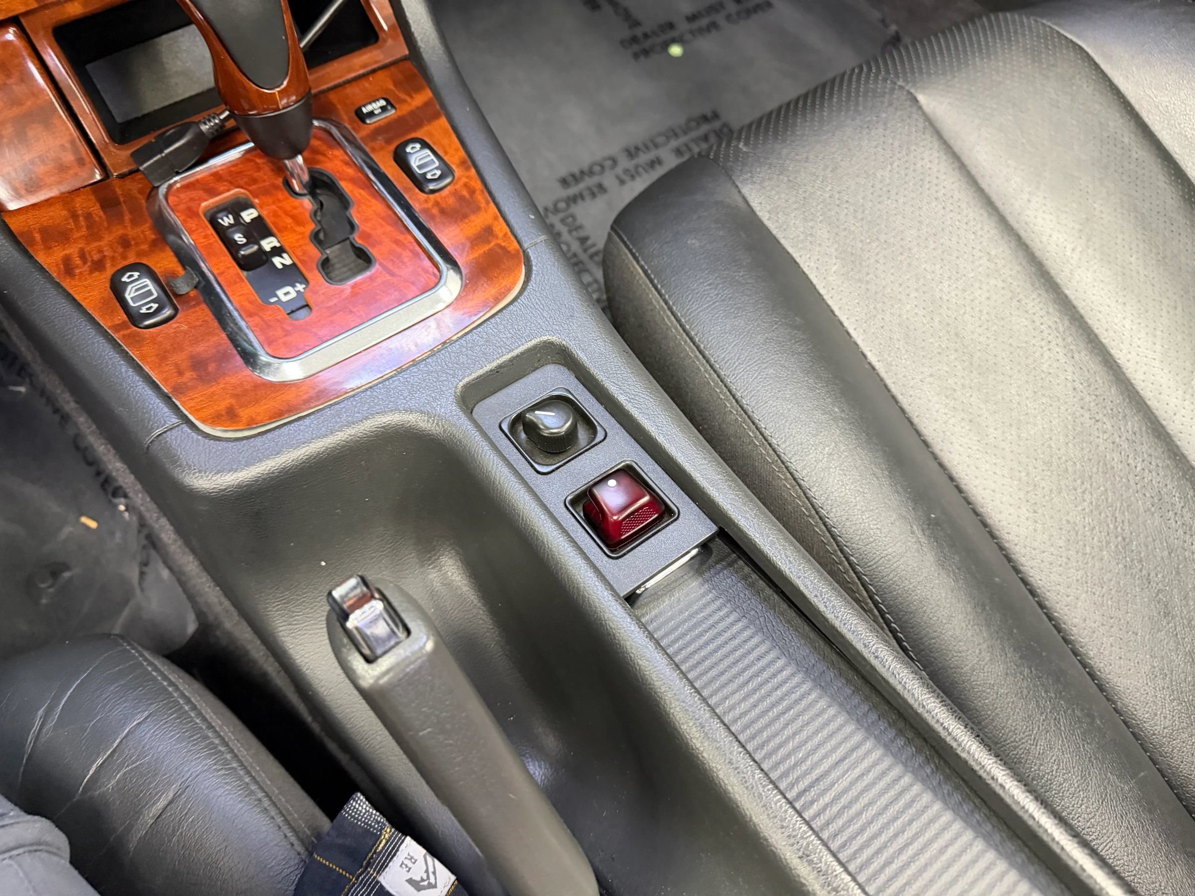 Used 2001 Mercedes-Benz SLK 320 image 28
