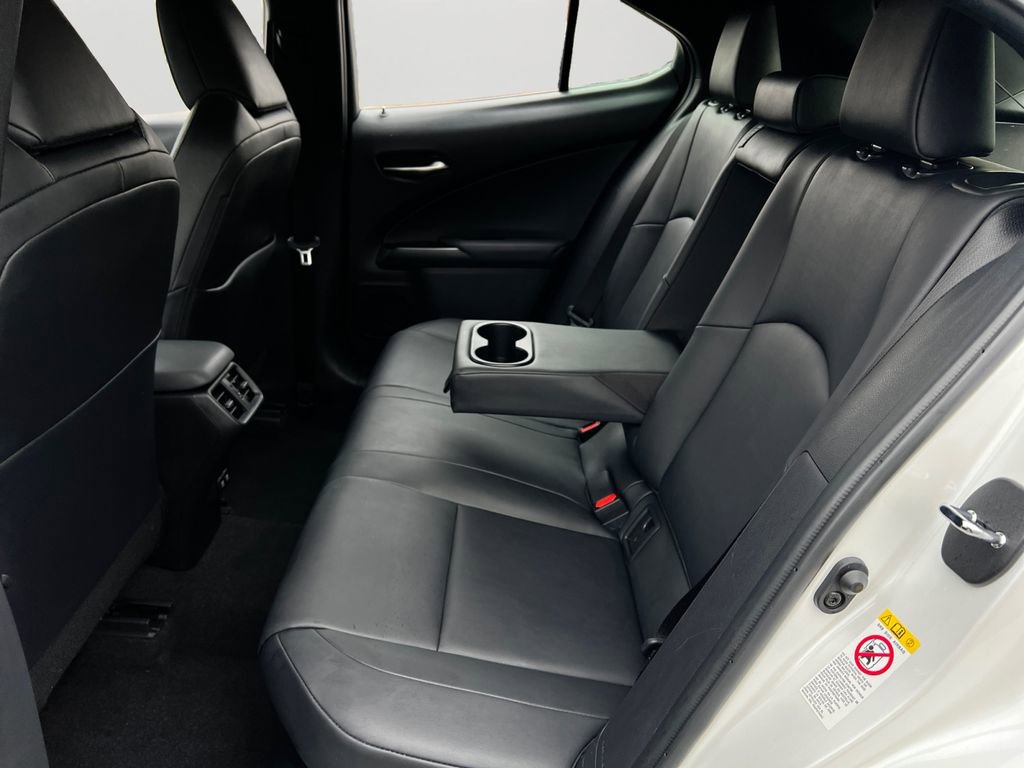 Used 2019 Lexus UX 250h image 10