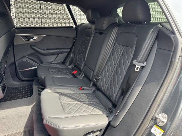 New 2026 Audi SQ8 Premium Plus AWD/4WD image 10