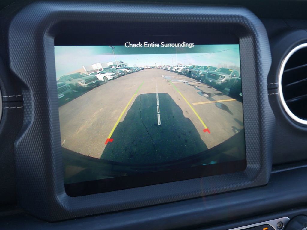 Used 2023 Jeep Wrangler Unlimited Sahara image 27