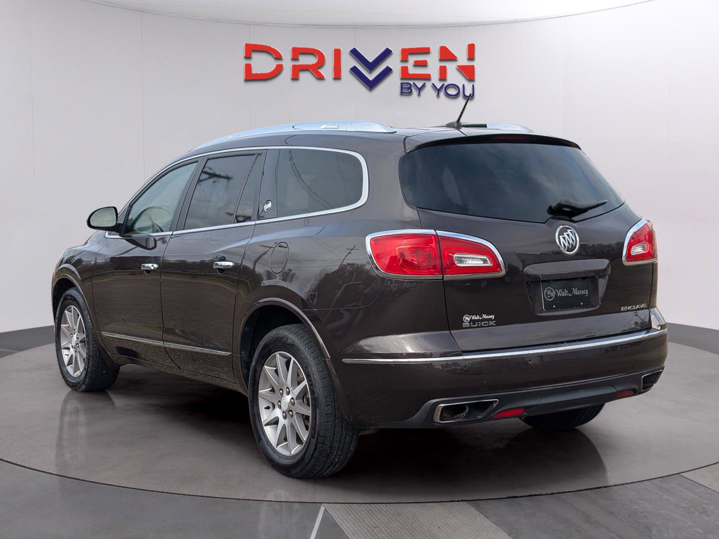 Used 2015 Buick Enclave Leather image 3