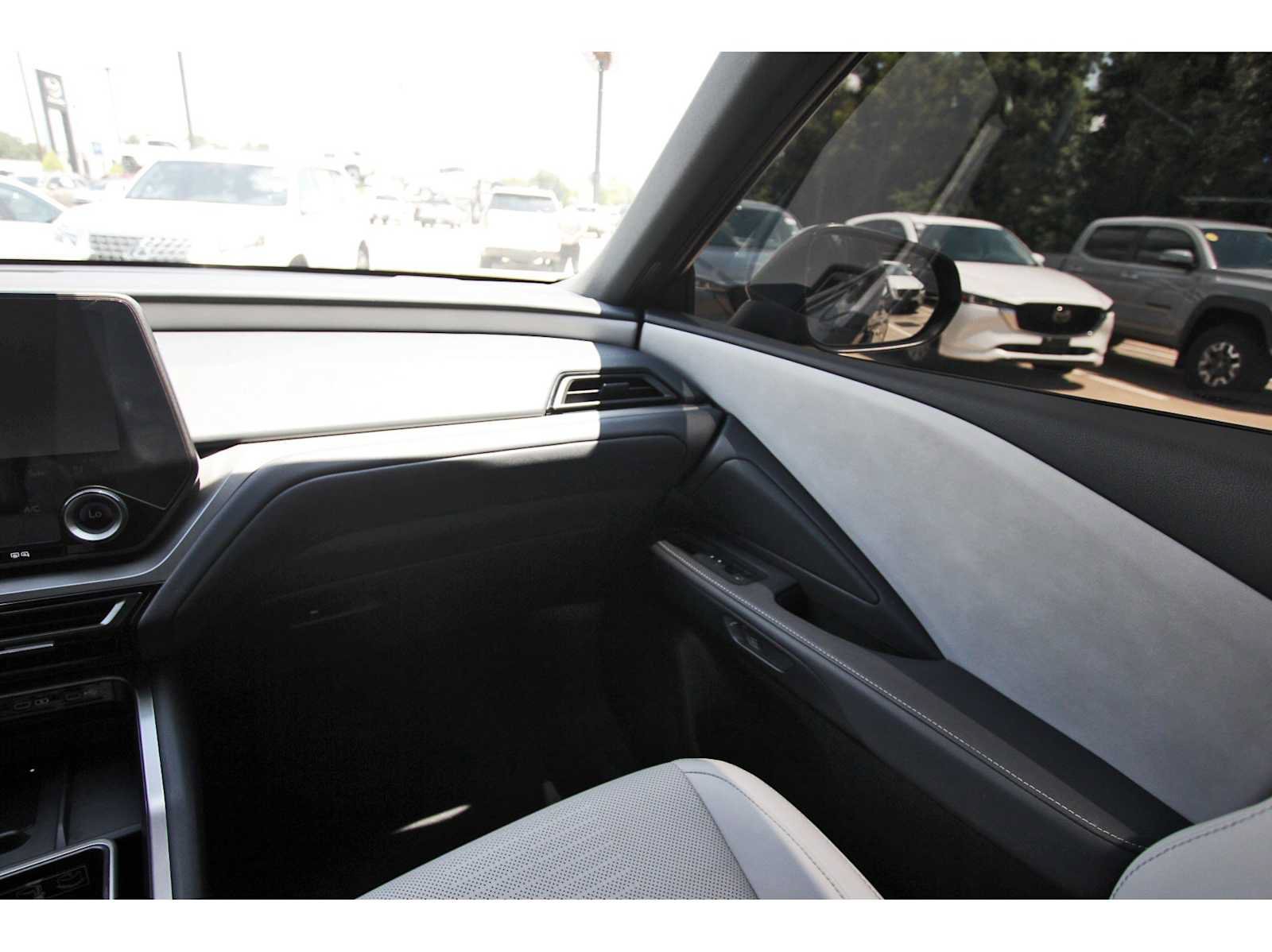 Used 2025 Lexus TX 350 FWD image 8