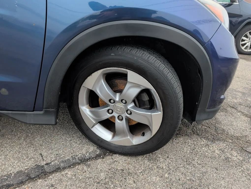 Used 2017 Honda HR-V LX image 16