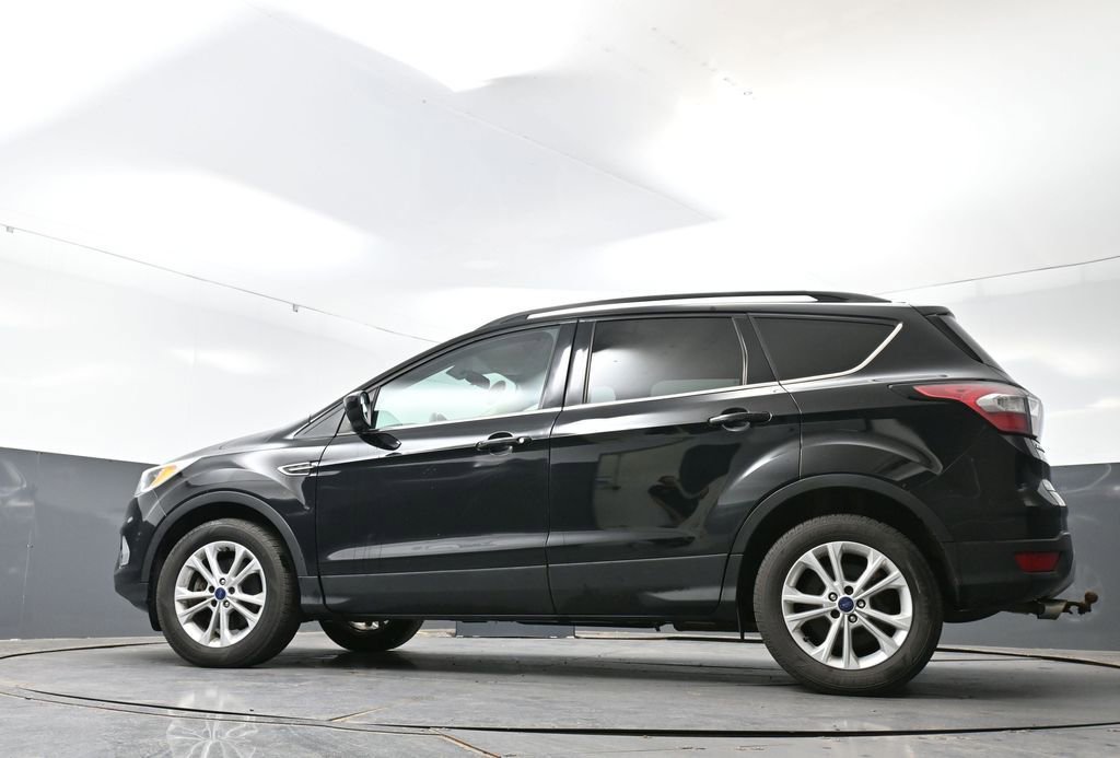 Used 2017 Ford Escape SE AWD/4WD image 50