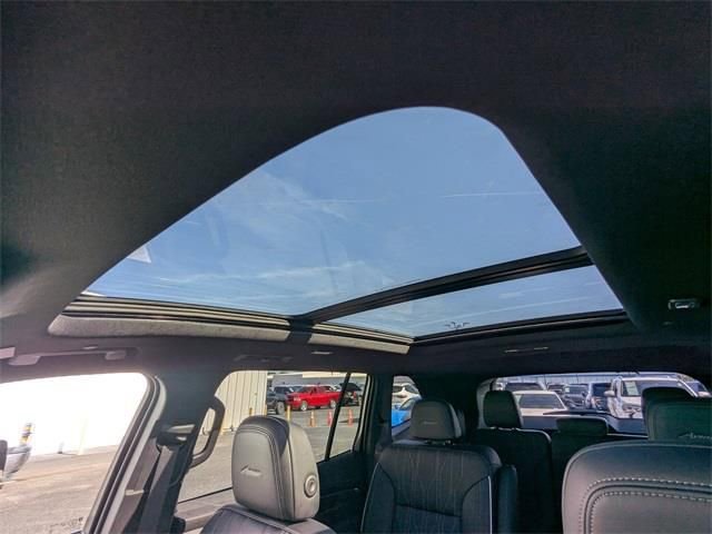 New 2026 Buick Enclave Avenir w/ Super Cruise Package FWD image 25