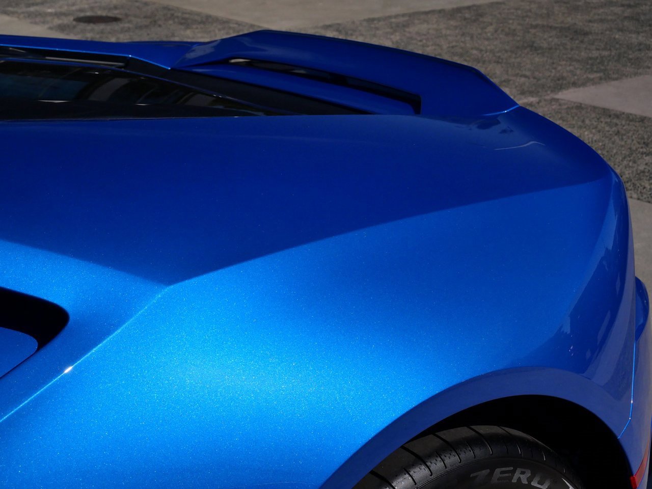 Used 2020 Lamborghini Huracan EVO image 11