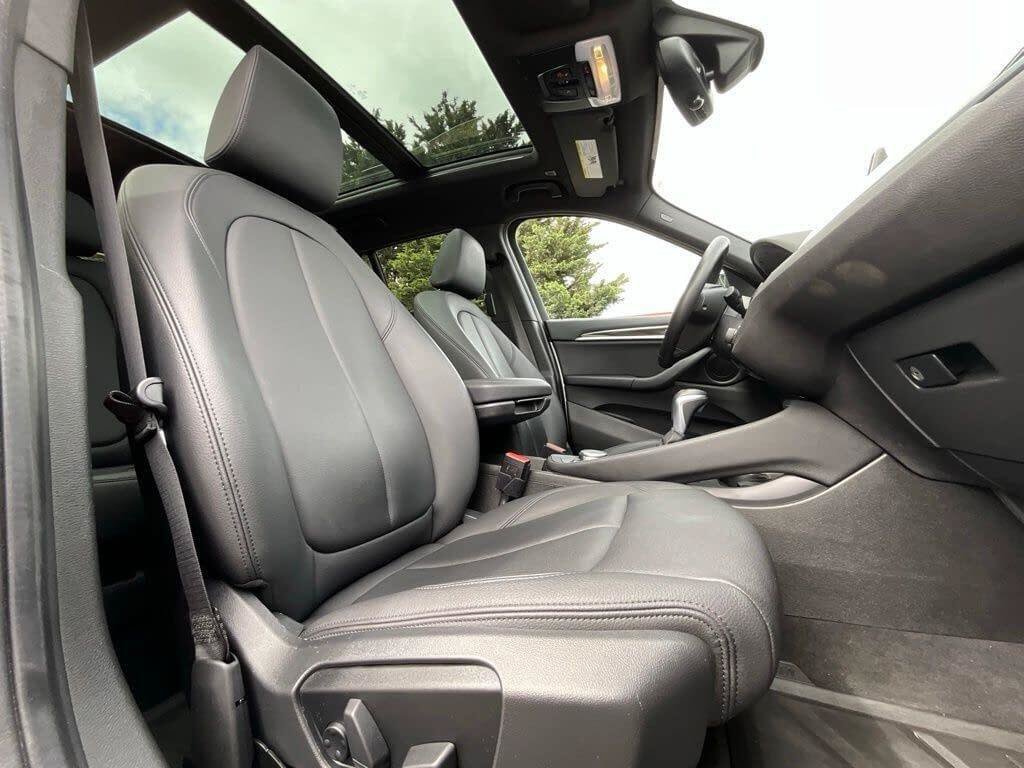 Used 2019 BMW X1 xDrive28i w/ Convenience Package AWD/4WD image 12