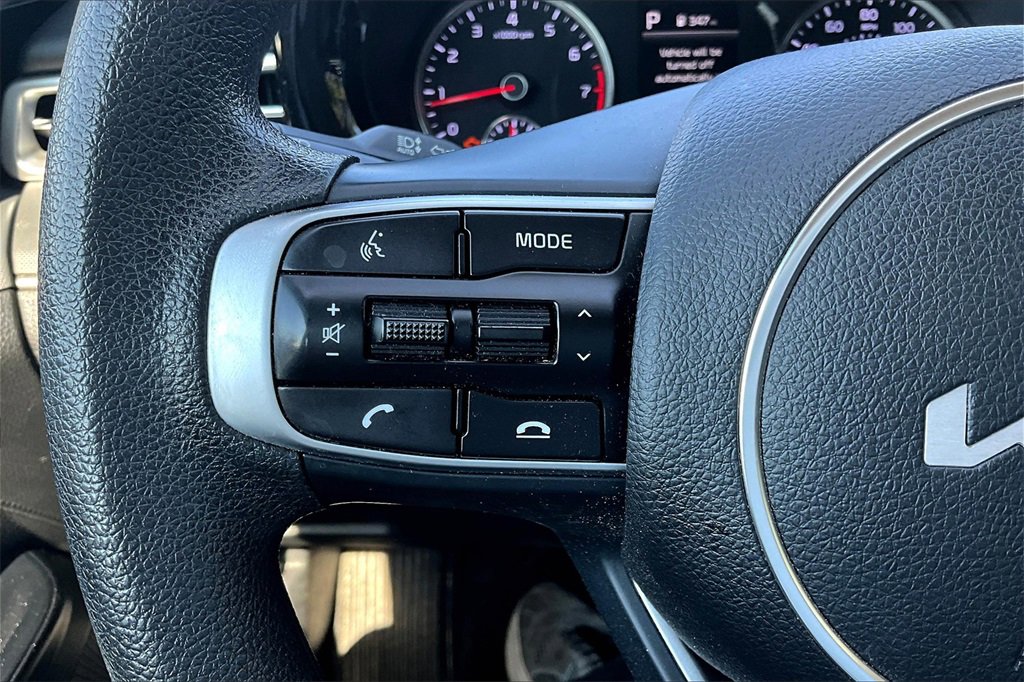 Used 2023 Kia K5 LXS image 17