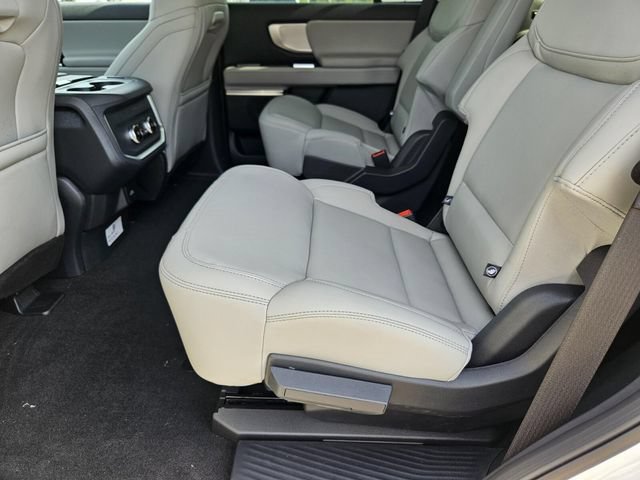 New 2027 Ford Expedition Active RWD image 14