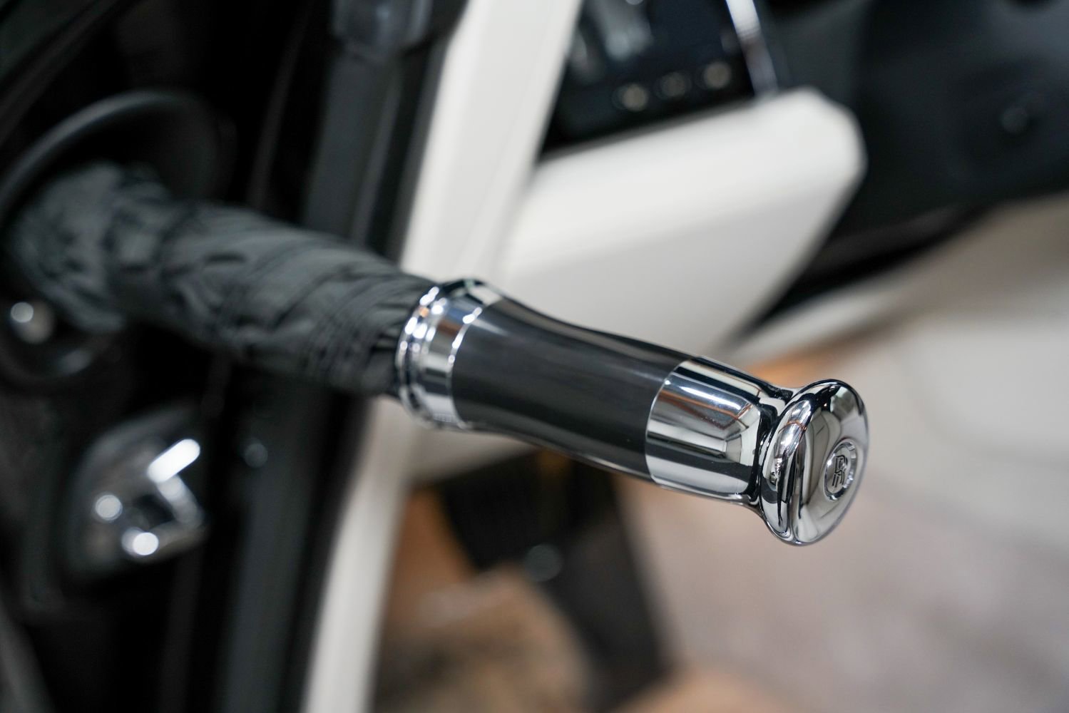 Used 2017 Rolls-Royce Wraith image 41