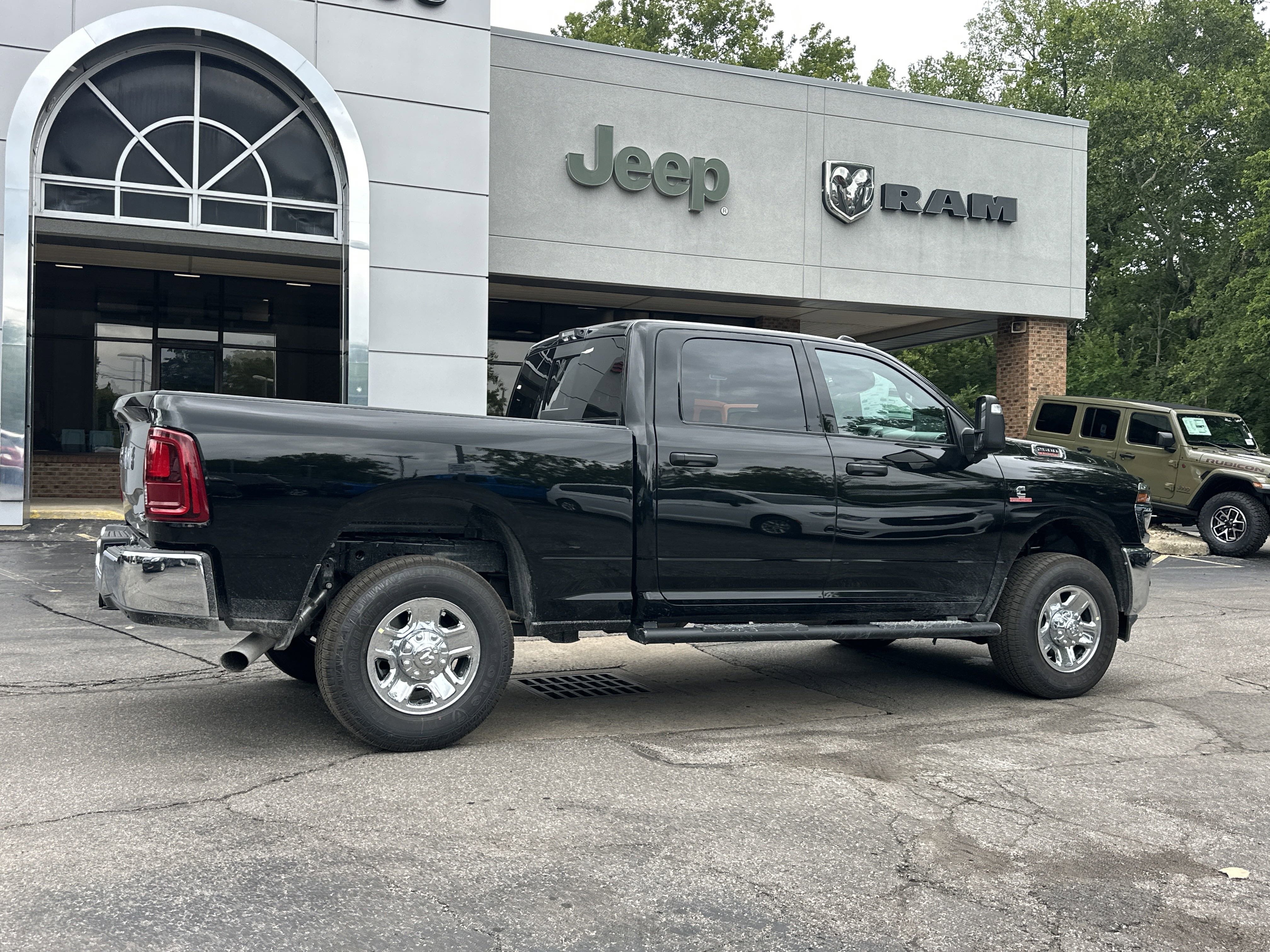 New 2026 RAM 2500 Tradesman image 16