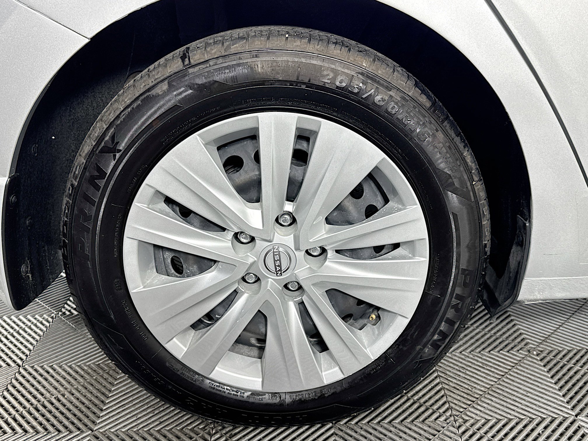 Used 2022 Nissan Sentra S w/ Electronics Package FWD image 32