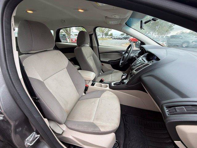 Used 2014 Ford Focus SE FWD image 3