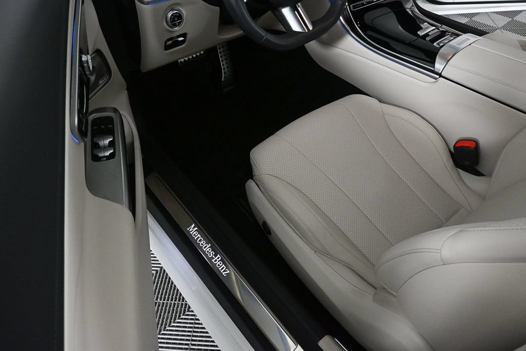 Certified 2024 Mercedes-Benz CLE 450 4MATIC Cabriolet image 7