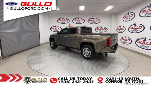 Used 2024 Toyota Tacoma Limited w/ Limited Package (LT) AWD/4WD image 6