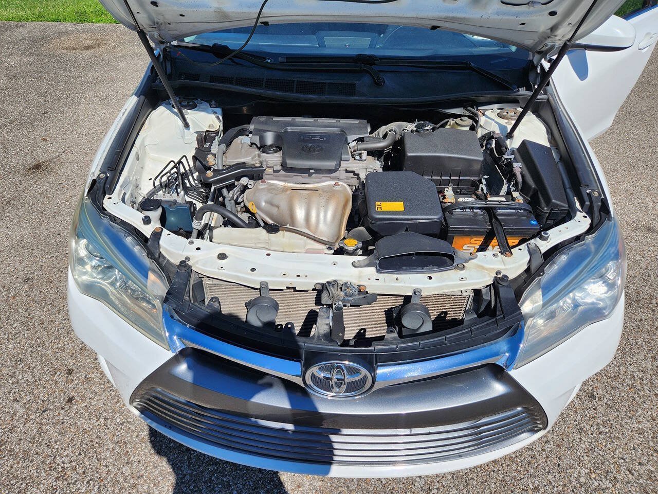 Used 2015 Toyota Camry LE FWD image 19
