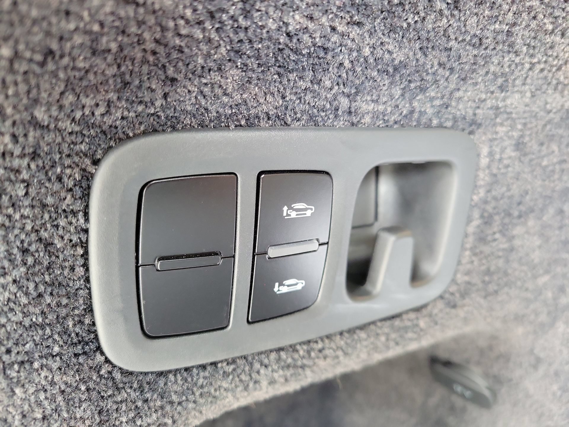 Certified 2022 Bentley Bentayga AWD/4WD image 15