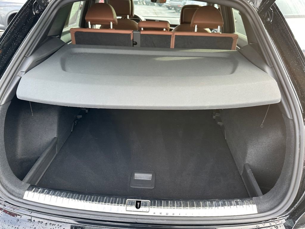 Used 2022 Audi Q3 2.0T Premium Plus w/ Premium Plus Package image 24