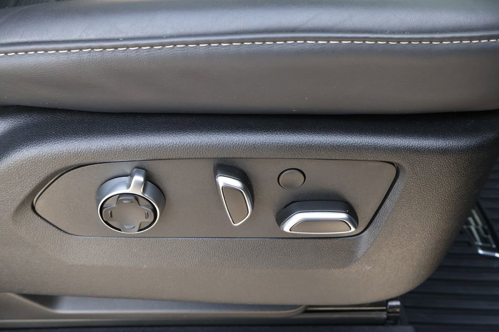 Used 2023 Cadillac Escalade Sport Platinum w/ LPO, ONYX Package image 48