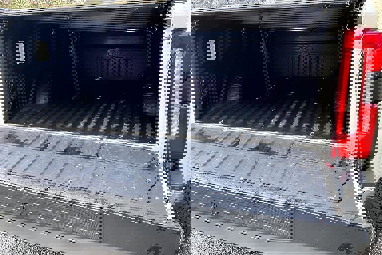 Used 2024 Ford F450 Lariat w/ Lariat Ultimate Package image 33