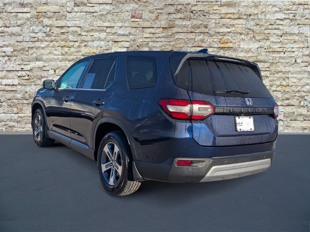 Used 2025 Honda Pilot EX-L image 4