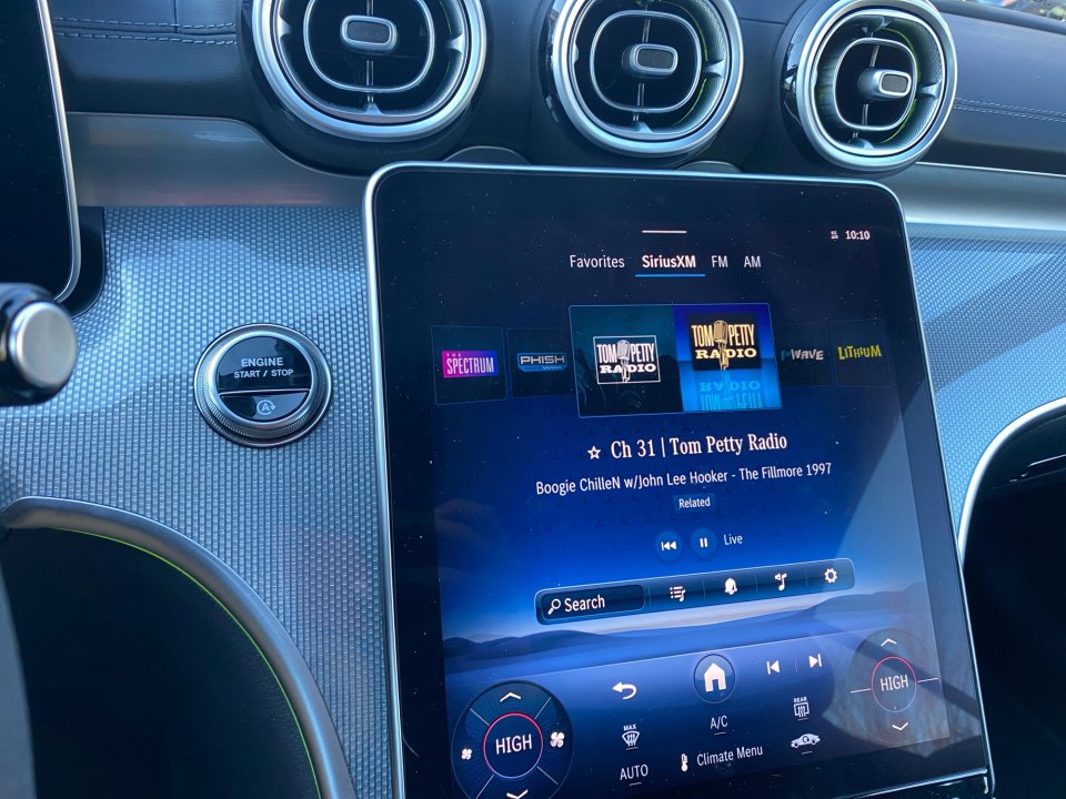 Certified 2025 Mercedes-Benz CLE 300 4MATIC Cabriolet image 20