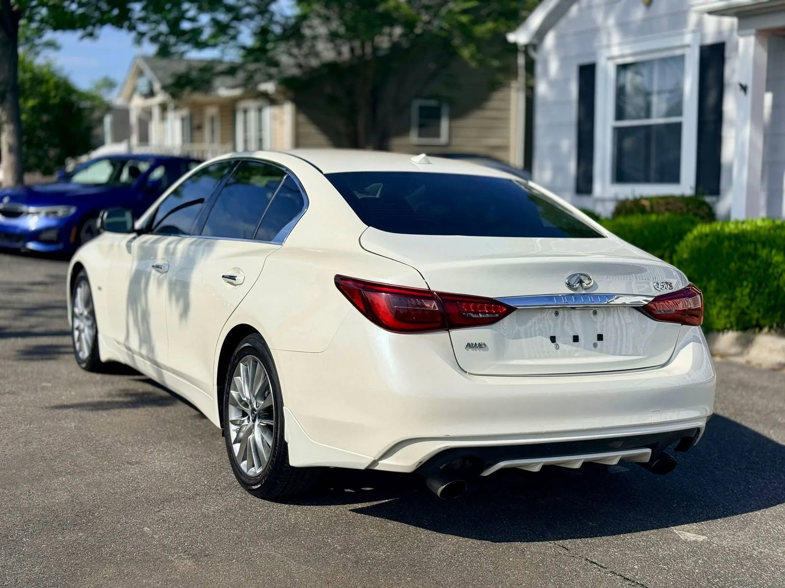 Used 2019 INFINITI Q50 Luxe w/ Cargo Package (L96) RWD image 8