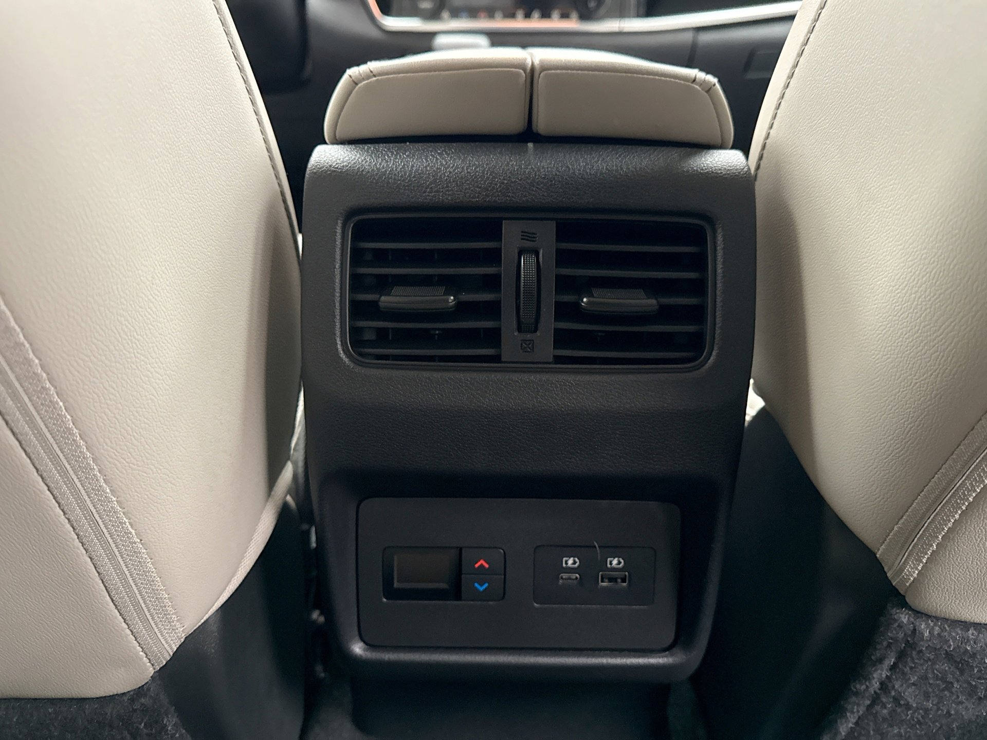 Used 2023 Nissan Rogue SL w/ SL Premium Package image 20