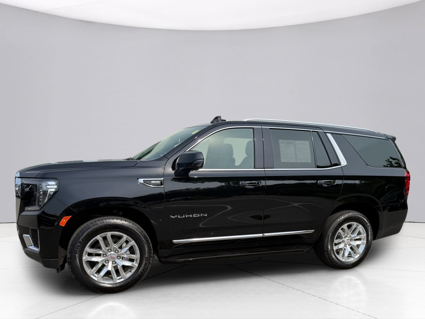 Used 2022 GMC Yukon SLT w/ SLT Luxury Package AWD/4WD image 11
