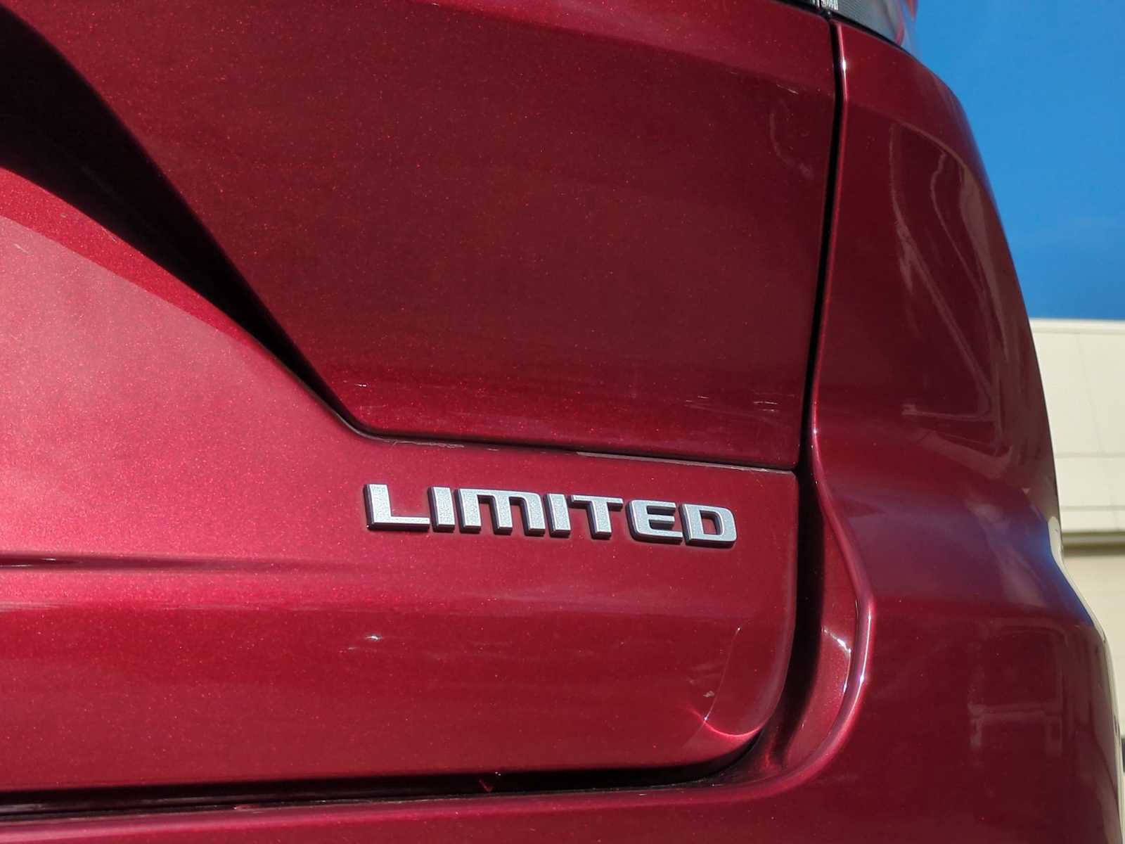 Used 2024 Jeep Grand Cherokee Limited image 39