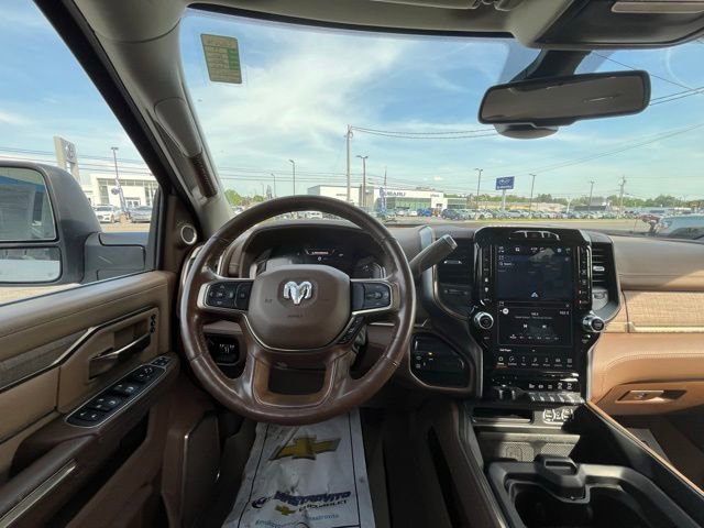 Used 2023 RAM 3500 Limited AWD/4WD image 17