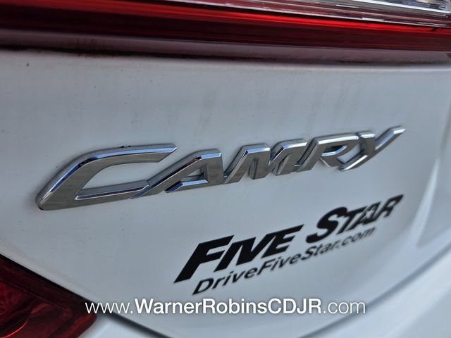 Used 2014 Toyota Camry LE FWD image 12