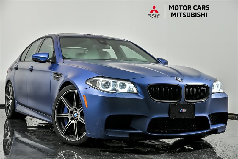 Used 2016 BMW M5 RWD image 1
