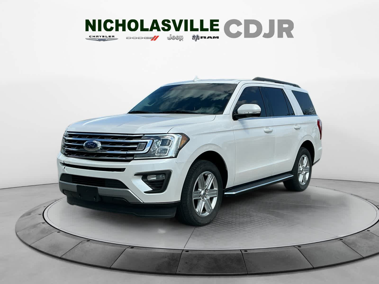 Used 2019 Ford Expedition XLT w/ Equipment Group 202A RWD image 1