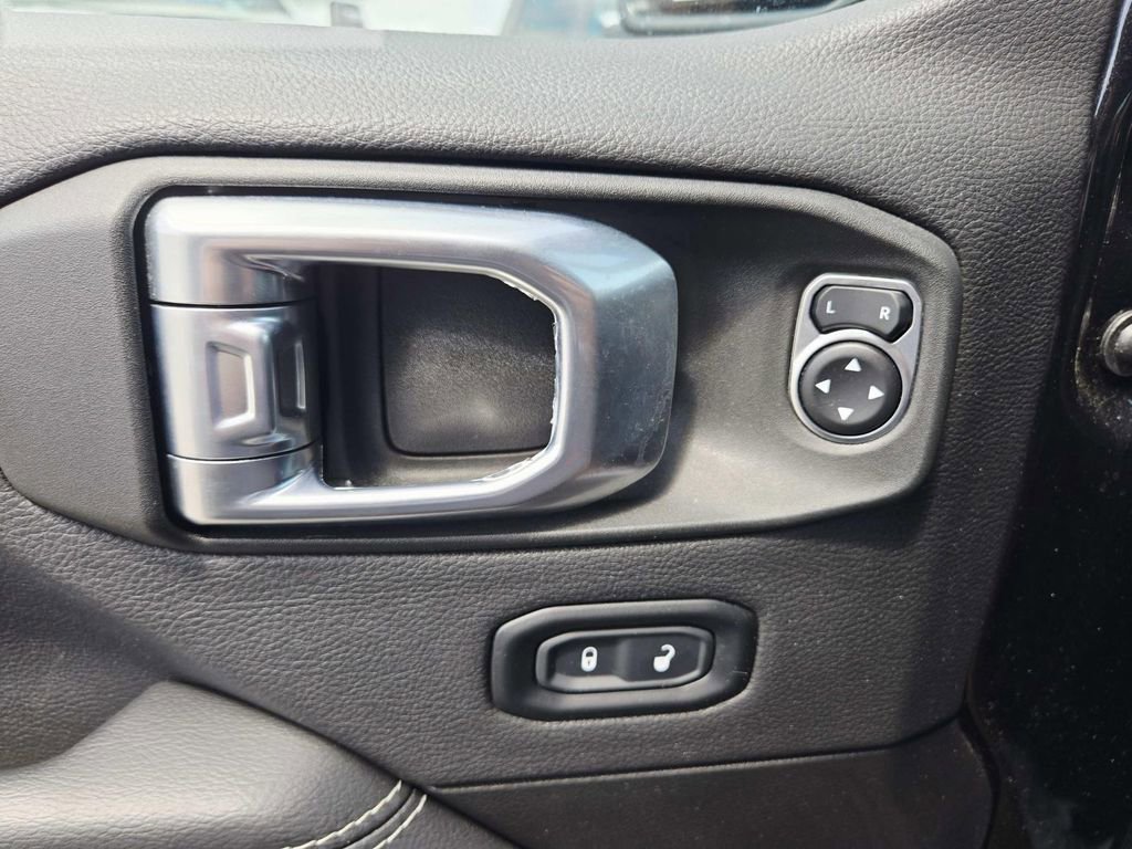 Used 2023 Jeep Wrangler Unlimited Sahara w/ Cold Weather Group AWD/4WD image 42