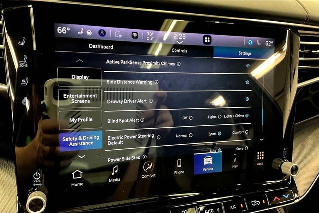 Used 2024 Jeep Grand Wagoneer L Series II w/ Quick Order Packagew 28T image 39