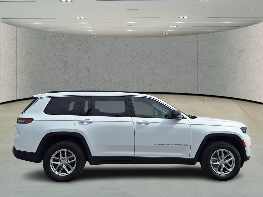 Used 2025 Jeep Grand Cherokee L Laredo image 6