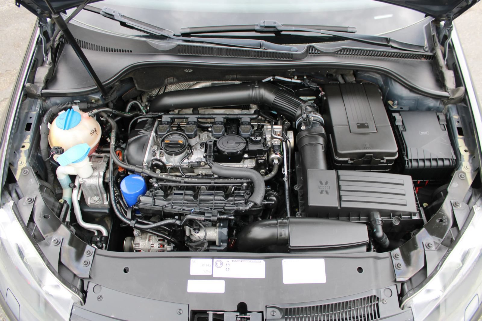 Used 2012 Volkswagen GTI 4-Door FWD image 31