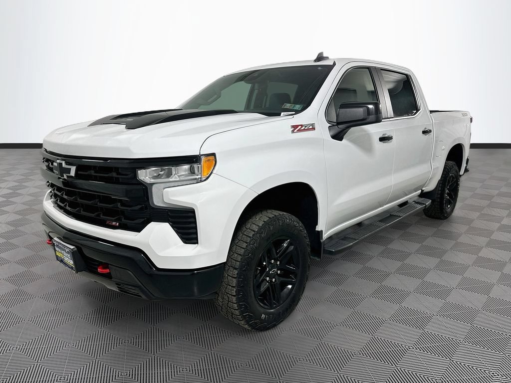 Used 2025 Chevrolet Silverado 1500 LT Trail Boss w/ Protection Package AWD/4WD image 5