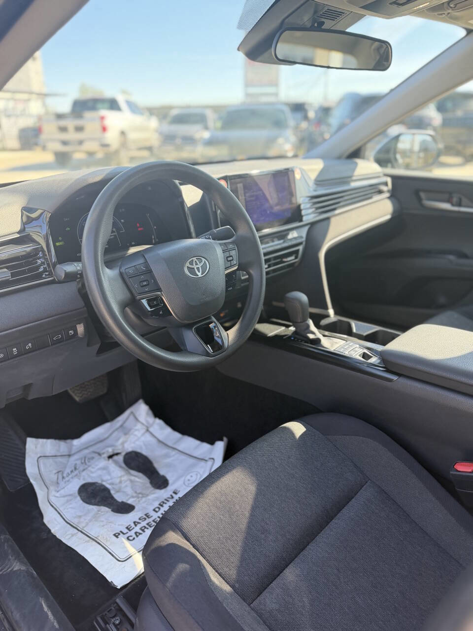 Used 2025 Toyota Camry LE FWD image 9