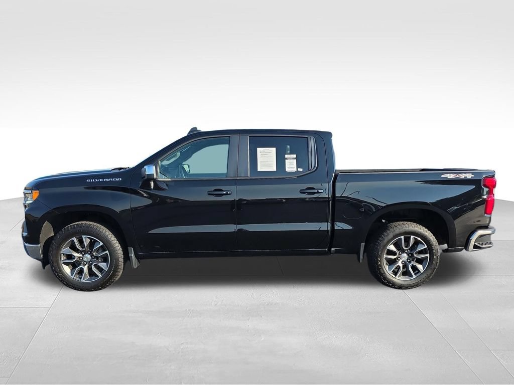 Used 2024 Chevrolet Silverado 1500 LT AWD/4WD image 3