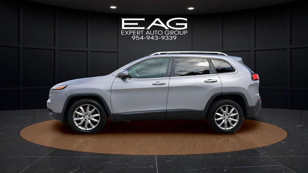 Used 2018 Jeep Cherokee Limited FWD image 10