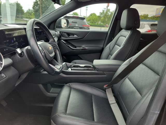 Used 2025 Chevrolet Equinox LT w/ Convenience Package II FWD image 18