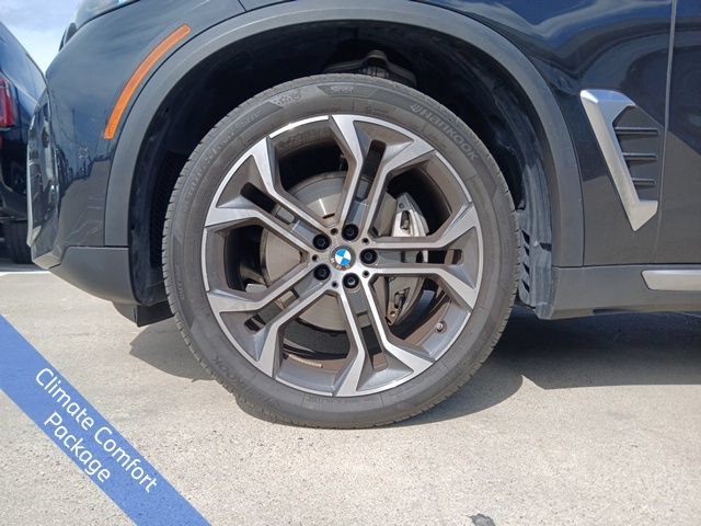 Used 2026 BMW X5 sDrive40i w/ Climate Comfort Package RWD image 5