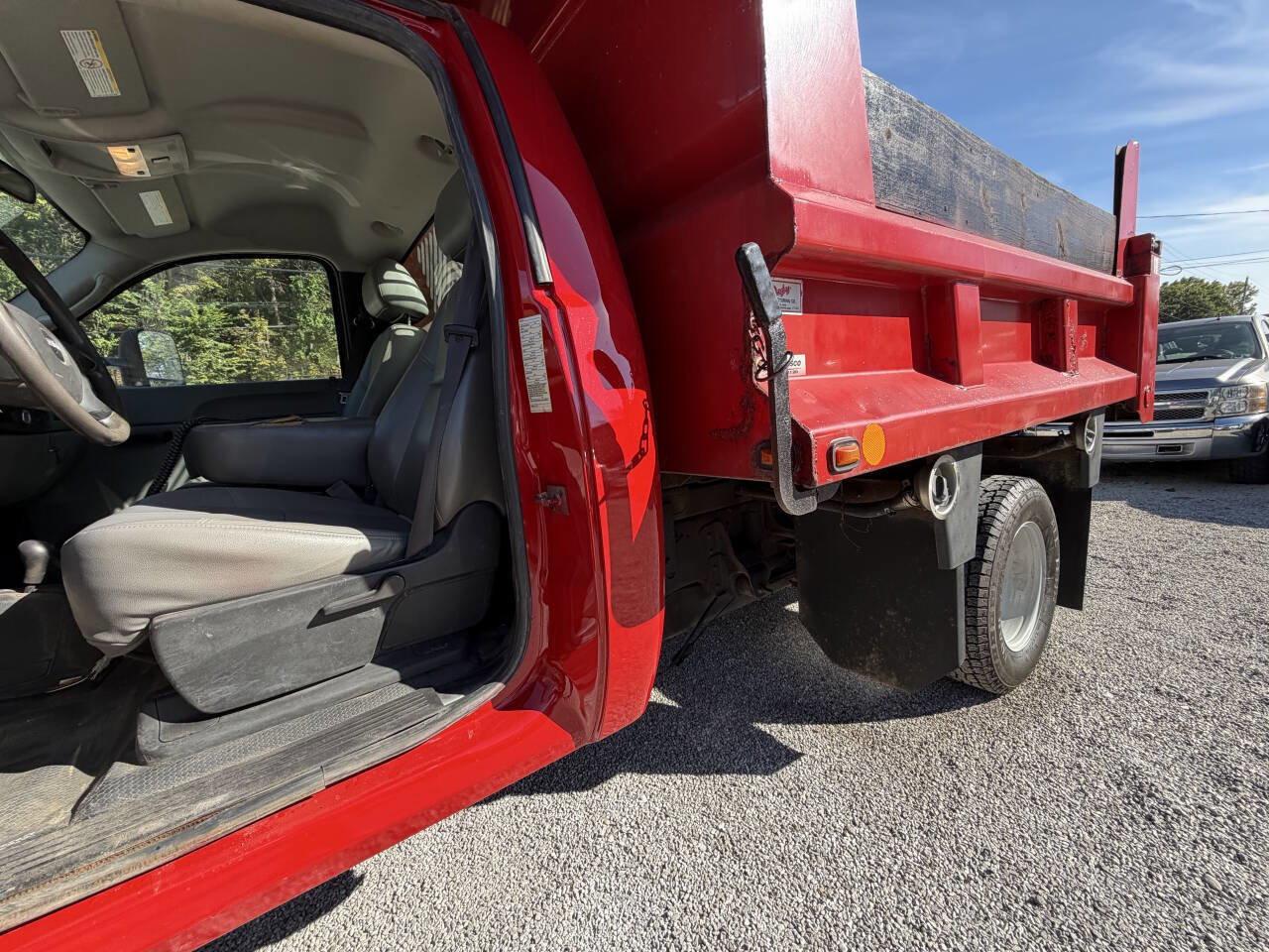 Used 2010 GMC Sierra 3500 W/T w/ Snow Plow Prep Package image 21