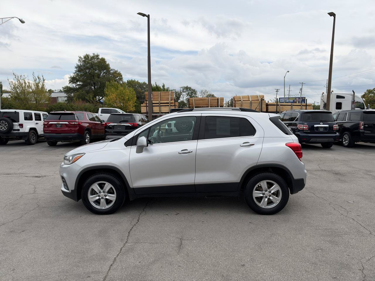 Used 2018 Chevrolet Trax LT w/ LT Convenience Package AWD/4WD image 6