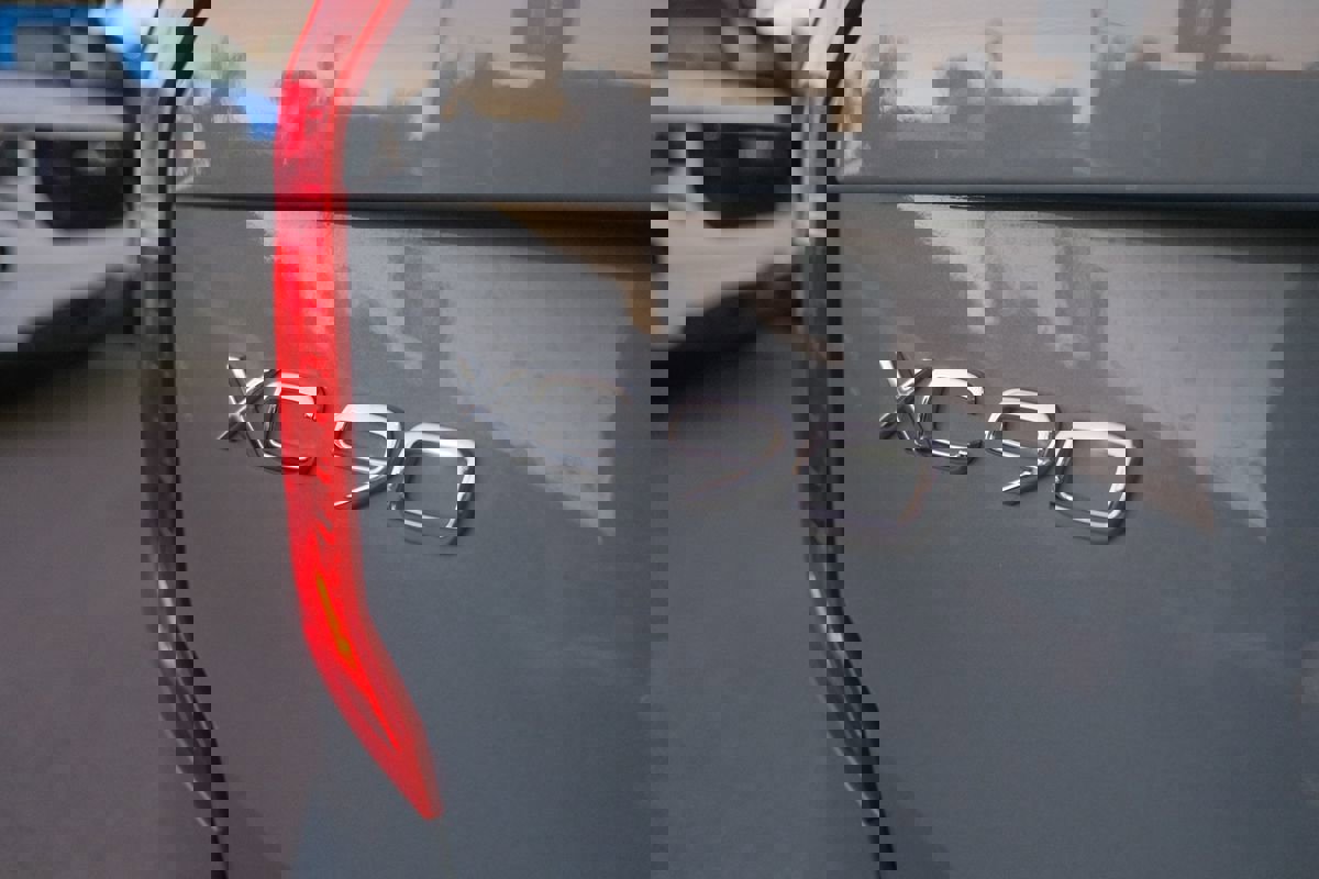 Used 2020 Volvo XC90 T8 Inscription w/ Protection Package Premier image 26