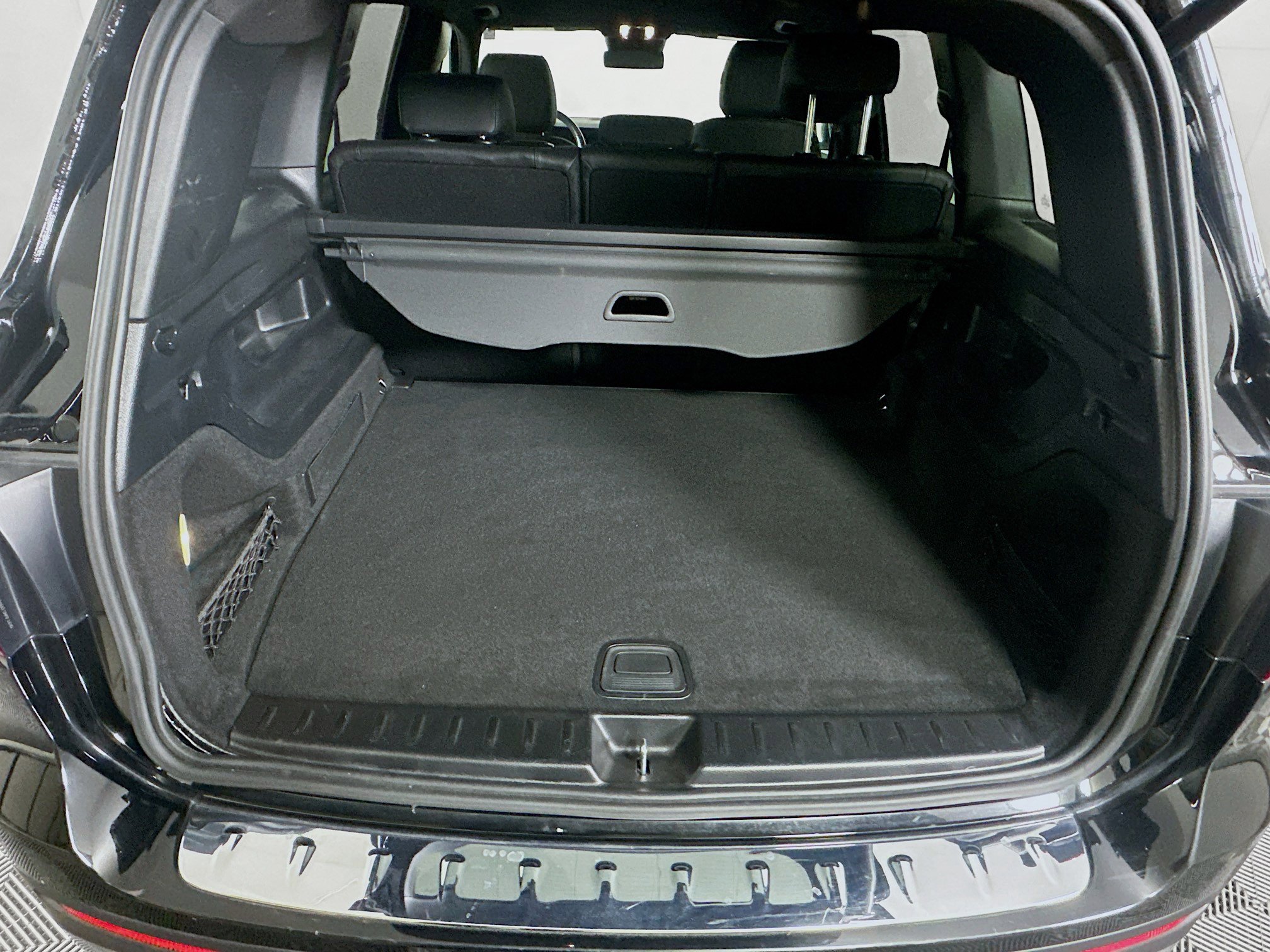 Used 2025 Mercedes-Benz GLB 250 4MATIC image 28