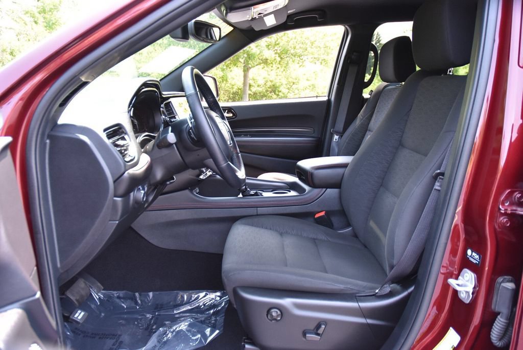 Certified 2025 Dodge Durango GT w/ Blacktop Package AWD/4WD image 12